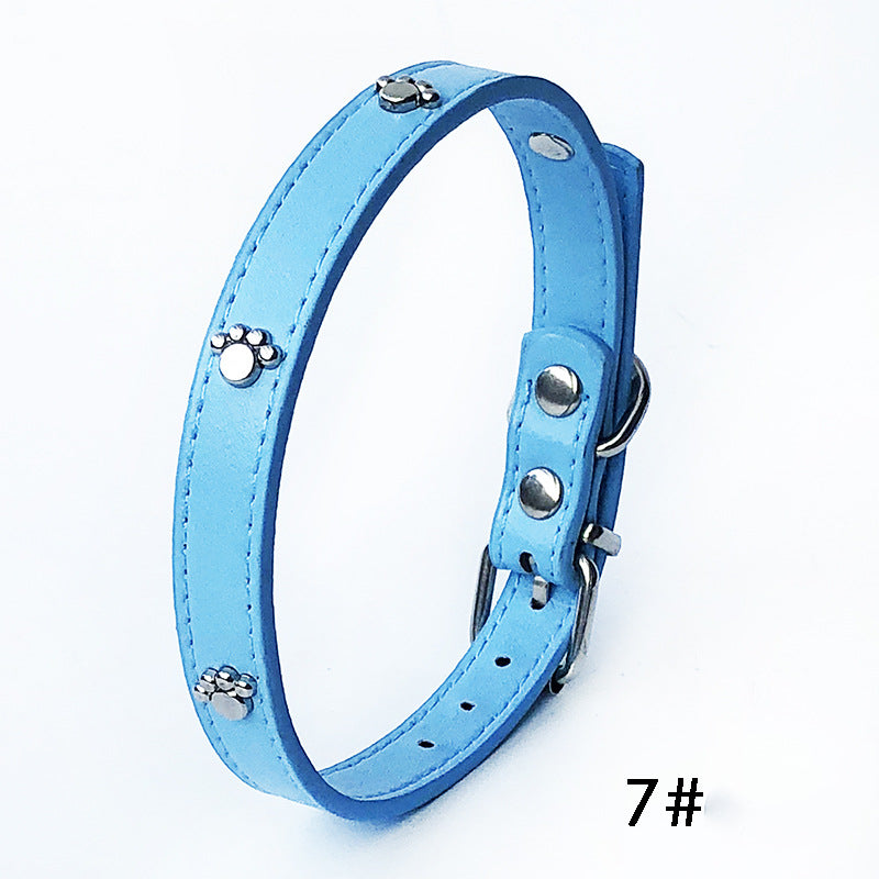 Set di 10 Collari in Ecopelle con Zampette: Il Guardaroba Perfetto! 🐾