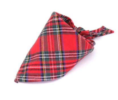 Bandana Tartan Scozzese: Stile Inconfondibile per il Tuo Pet