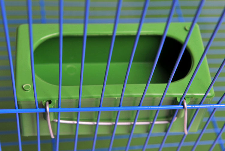 Mangiatoia Anti-Spreco Sospesa: Semi Sempre Puliti, Rifornimento Facile e Zero Disordine 🌾🐦