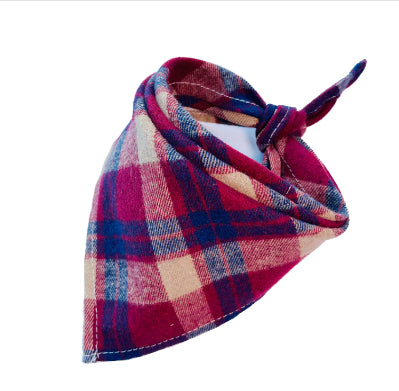 Bandana Tartan Scozzese: Stile Inconfondibile per il Tuo Pet