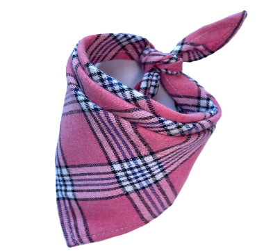 Bandana Tartan Scozzese: Stile Inconfondibile per il Tuo Pet