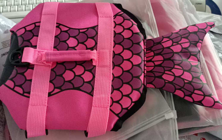 🦈🧜‍♀️ Giubbotto di Salvataggio per Cani da Mare e Piscina "Squalo e Sirena" - Sicurezza in Acqua con Stile! Mare e Piscina!