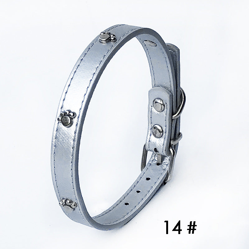 Set di 10 Collari in Ecopelle con Zampette: Il Guardaroba Perfetto! 🐾