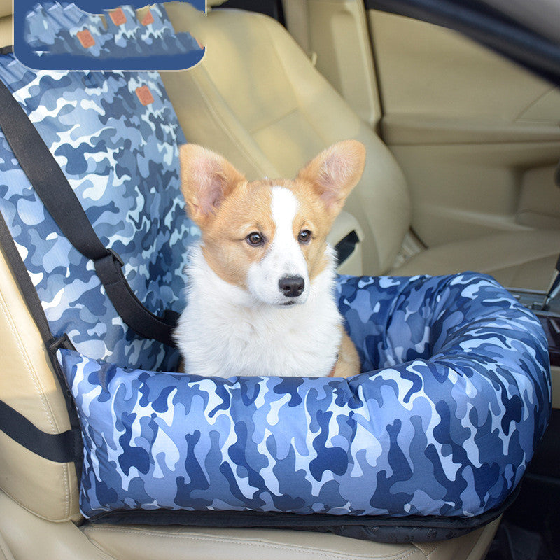 Seggiolino Auto "Camo-Safe": Viaggi Protetti, Sedili Puliti e Stile Grintoso 🚗🛡️