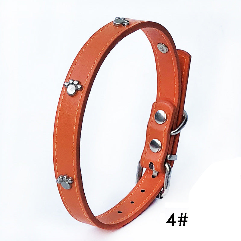 Set di 10 Collari in Ecopelle con Zampette: Il Guardaroba Perfetto! 🐾
