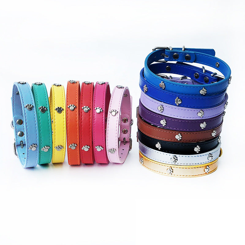 Set di 10 Collari in Ecopelle con Zampette: Il Guardaroba Perfetto! 🐾