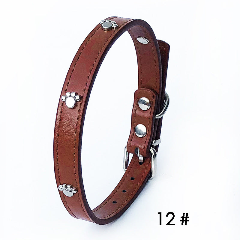 Set di 10 Collari in Ecopelle con Zampette: Il Guardaroba Perfetto! 🐾